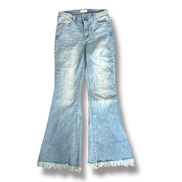 Cello Light Wash Wide Flare Jeans Size 11 Patchwork Panel Raw Hem Y2K Style - Picture 3 of 14